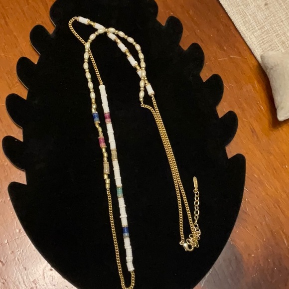 Stella and Dot Gold and White Beaded Necklace - Picture 5 of 5